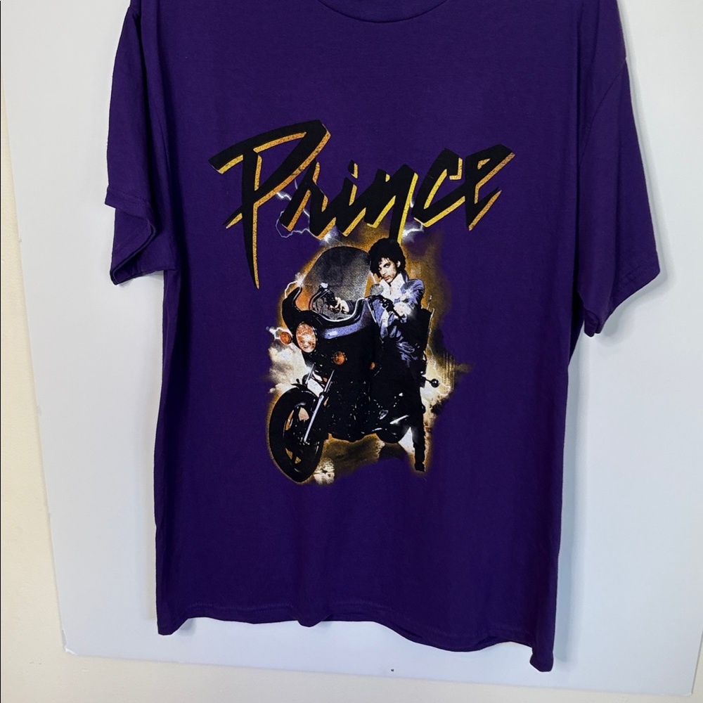 PRINCE authentic graphic T-shirt. Purple Graphic Men's Shirt